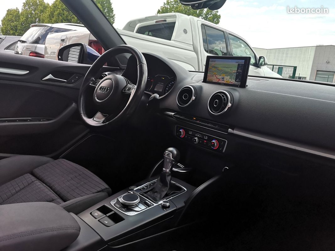 Audi A3 CABRIOLET 2.0 TDI 150 AMBITION S-TRONIC BVA (image 11)