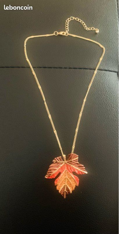 Collier (image 1)