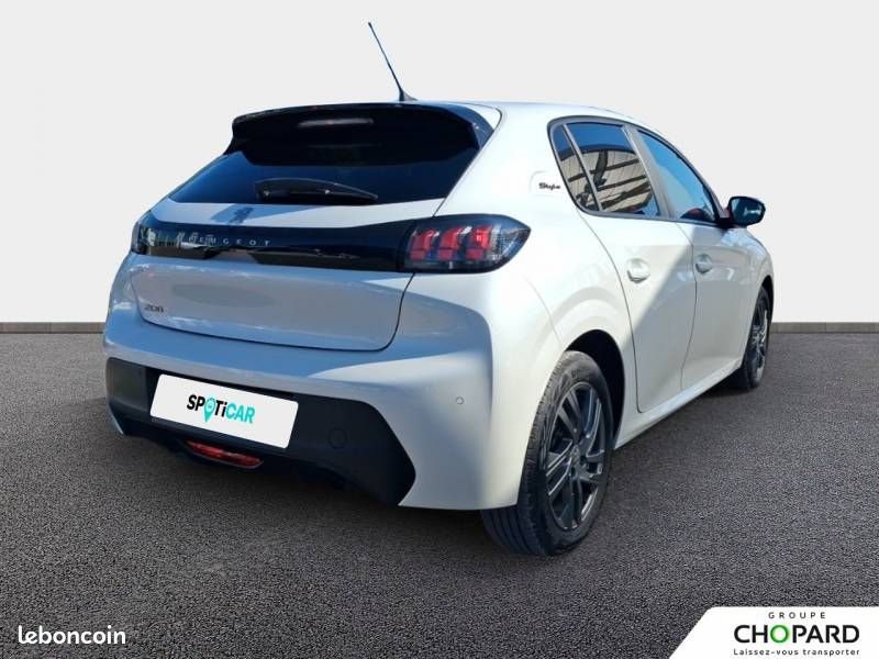 Peugeot 208 BlueHDi 100 S&S BVM6 Style (image 8)