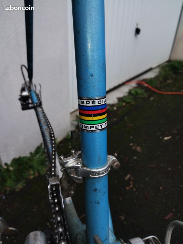 Lot roulettes pivotantes à frein et fixes polyamide blanc 200 mm - 1050 Kg