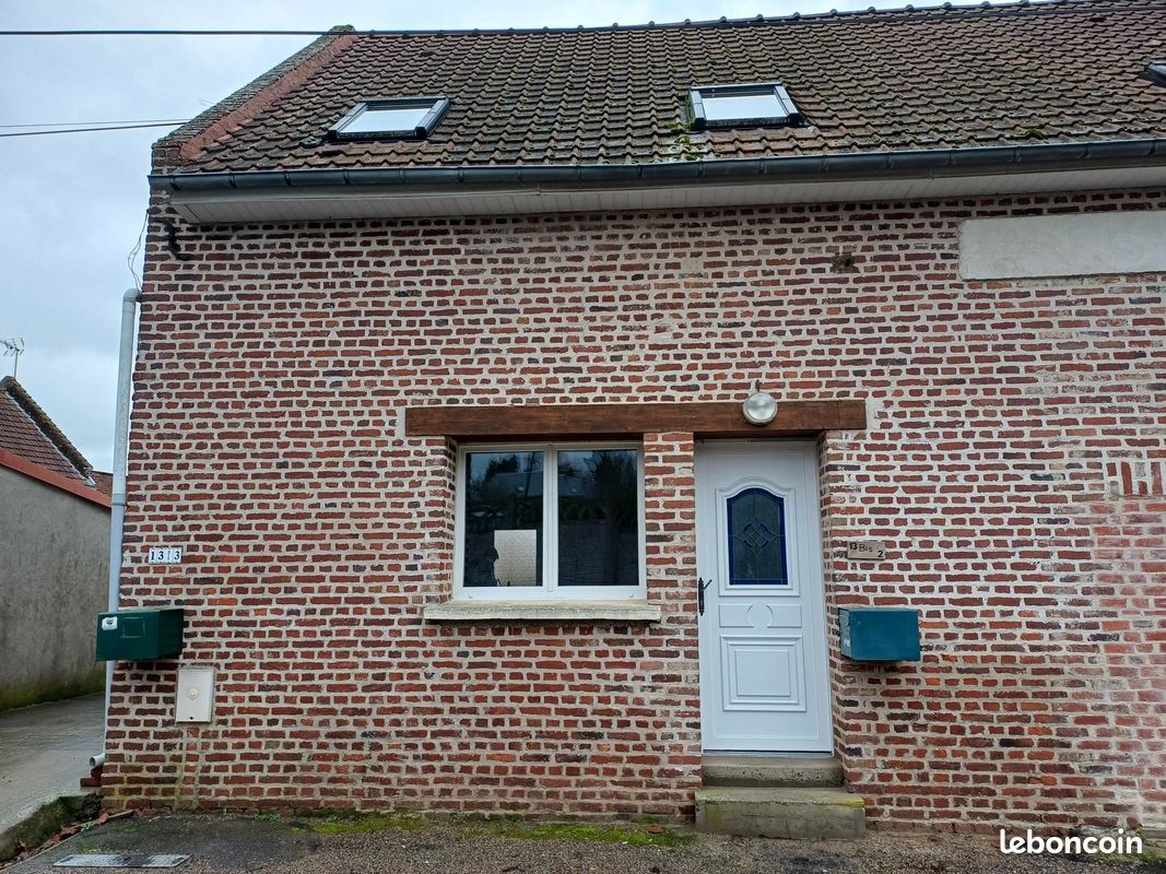 Maison 2 pièces 57 m² · à Noreuil · 56,8 m² · 560 €