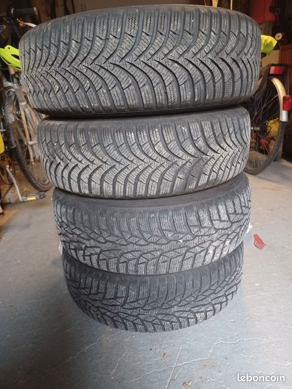 4 roues C3 jantes et pneus neige (image 3)