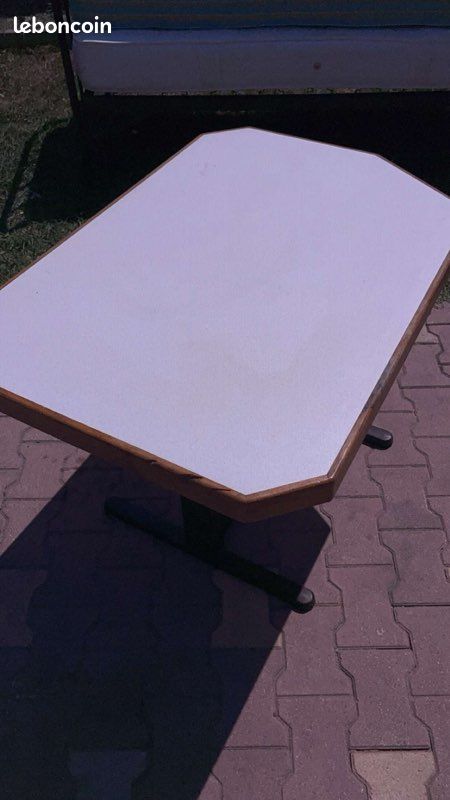 Table (image 1)