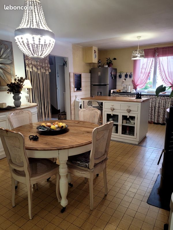 Maison 5 pièces 97 m² · à Saint-Seurin-sur-l'Isle · 97 m² · 127 500 €