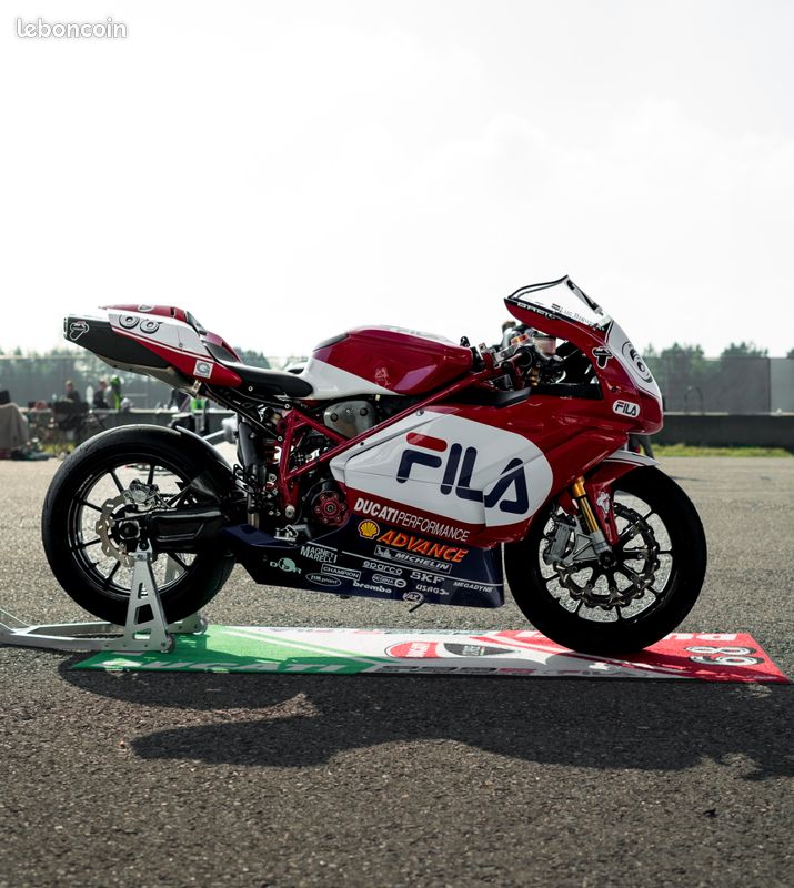 Ducati 999S (image 1)