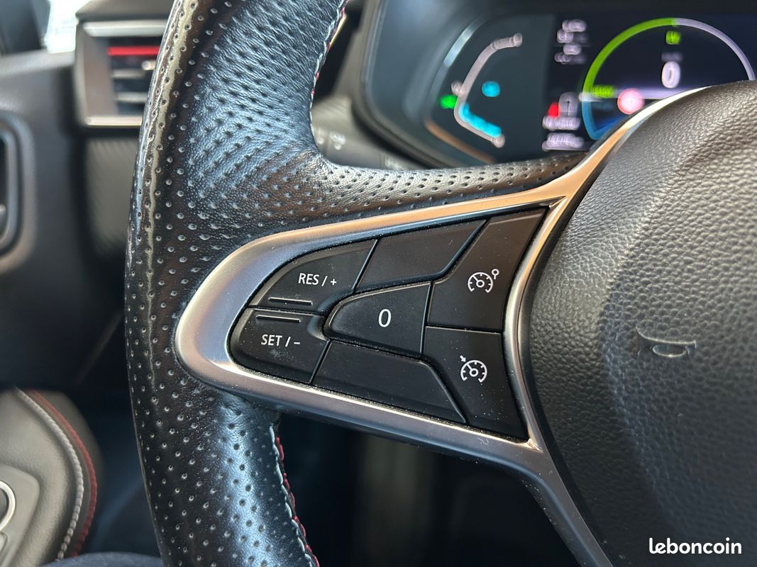 RENAULT CLIO 1.6 E-TECH 140 Ch HYBRID - 21 R.S. Line - ENTRETIEN POUR LA VENTE (image 23)