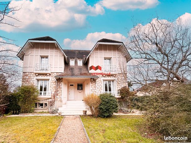Propriété 6 pièces 212 m²