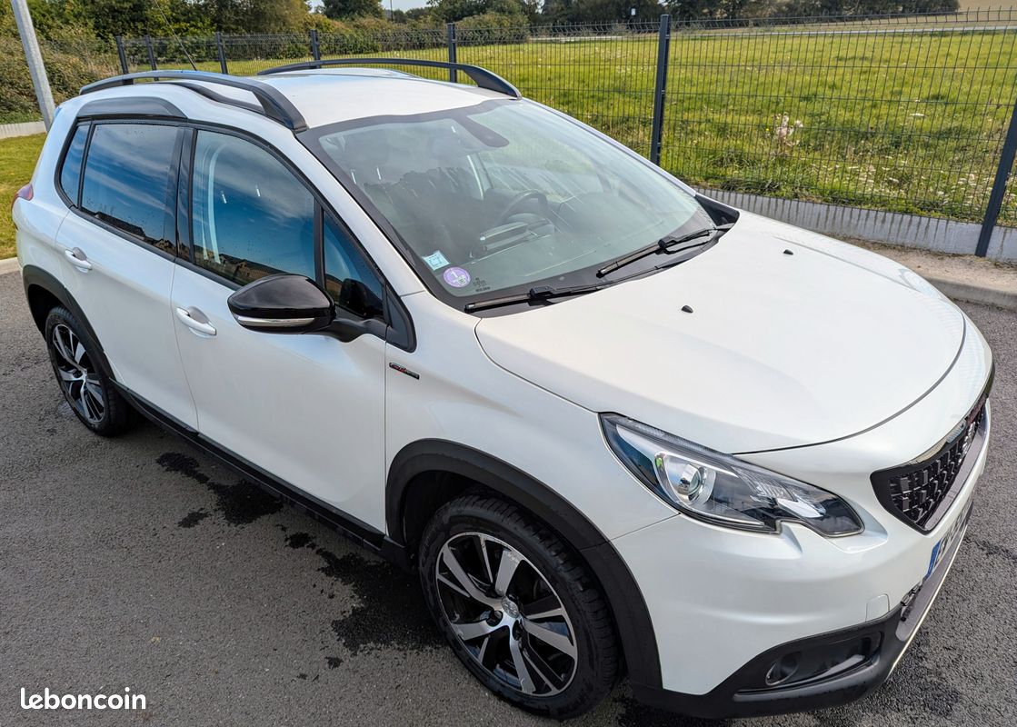 Peugeot 2008^ PEUGEOT 2008 1.2 PURETECH 110CH S&S BVM5 GT LINE – VIDANGE, RÉVISION, BOUGIES D’ALLUMAGES ET COURROIE DE DISTRIBUTION FAIT, PNEUS AVANT NEUFS - VEHICULE GARANTI