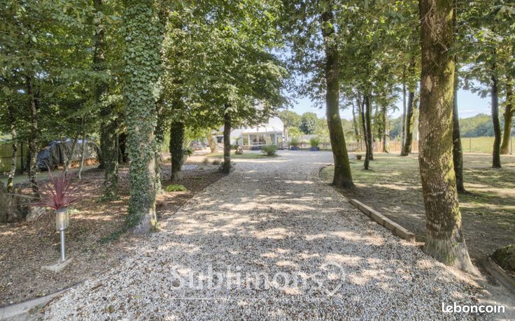 Propriété 6 pièces 160 m²