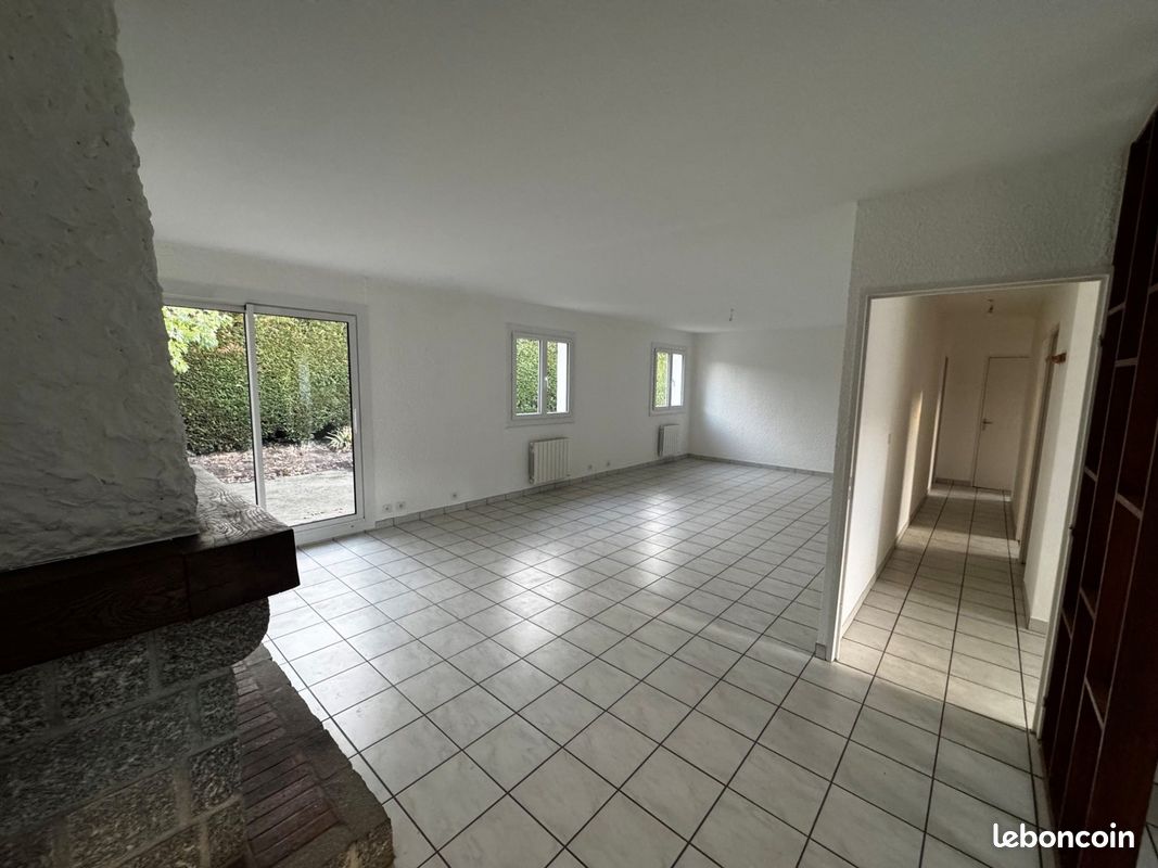 Maison 5 pièces 107 m² · à Montbrison · 107 m² · 985 €/mois