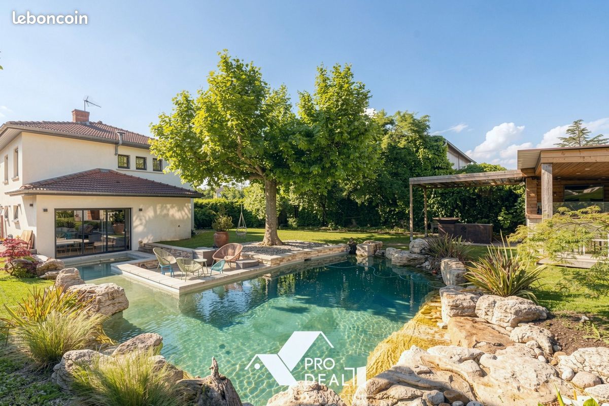 Maison 6 pièces 160 m² · à Saint-Bernard · 160 m² · 530 000 €