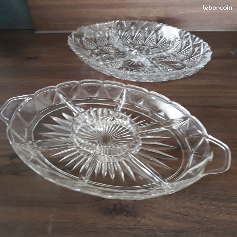 2 plats en verre 4 compartiments ( neuf ) (image 1)