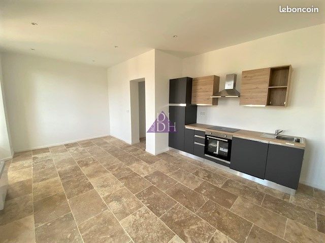Appartement 3 pièces 55 m² · à Hyères · 55 m² · 900 €