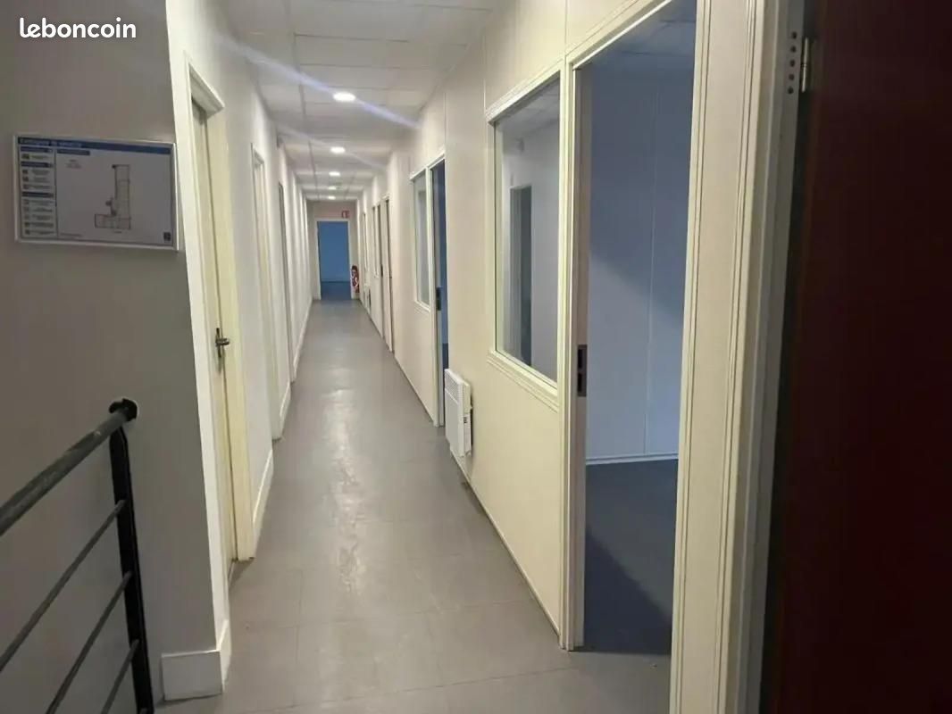 Local bureaux 1 188 m² (image 9)