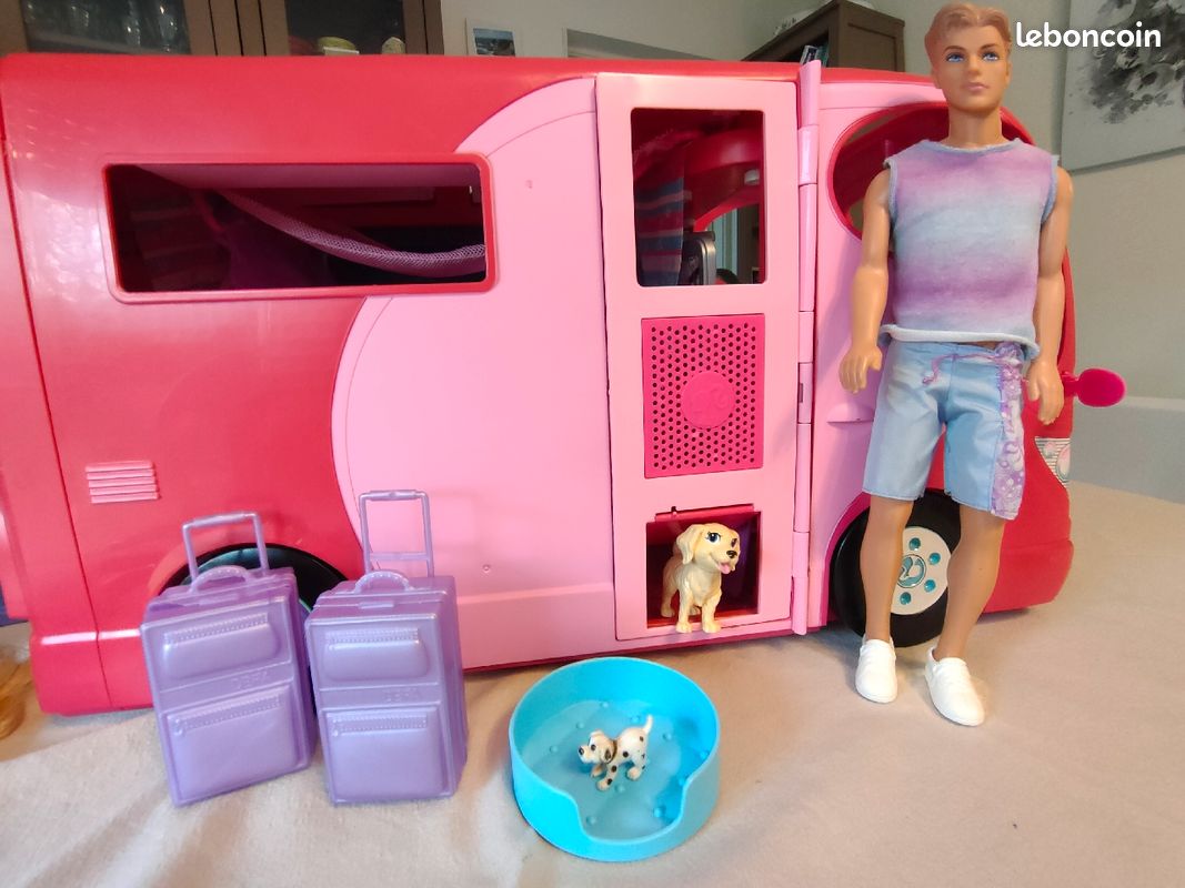 Camping-Car Transformable Barbie + 2 poupees (image 7)