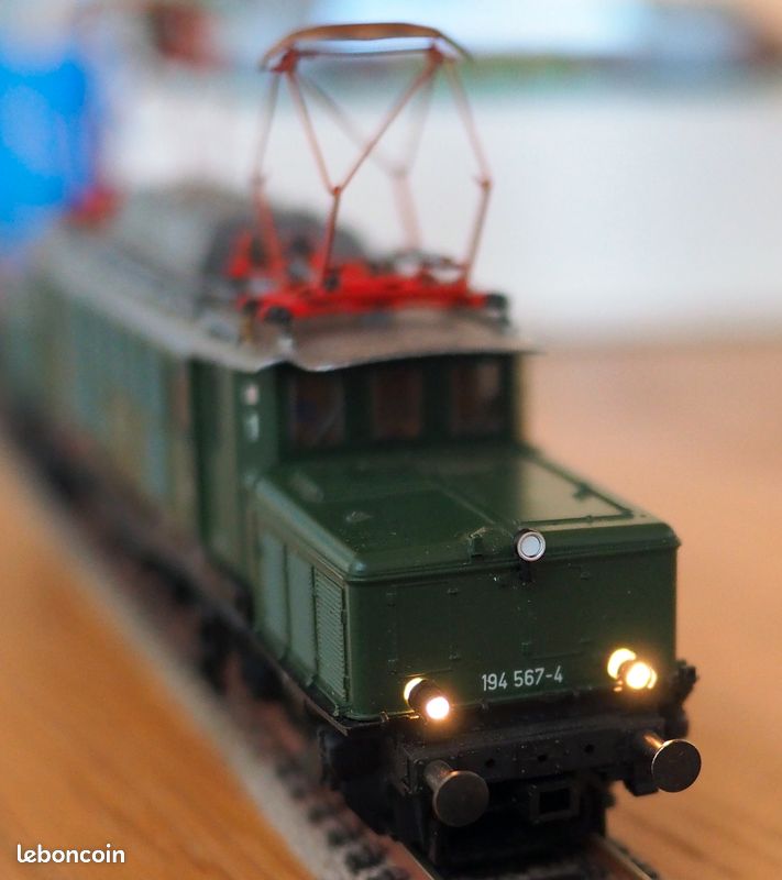 Locomotive allemande BR194 Roco 43733 - Modélisme