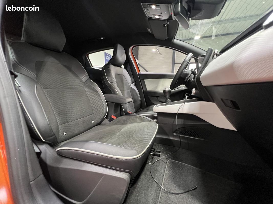 RENAULT CLIO 1.0 TCE 90 INTENS garantie 1an (image 25)