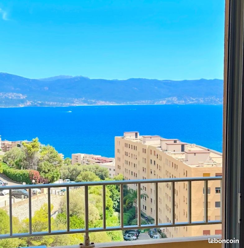 Appartement 1 pièce 28 m² · à Ajaccio · 28 m² · 750 €/mois