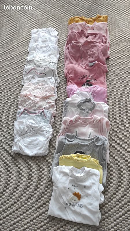 Lot De Vêtements Pour Bébé Taille 6-12 Mois - Occasion En Très Bon état - Idéal Pour Faire Des économies