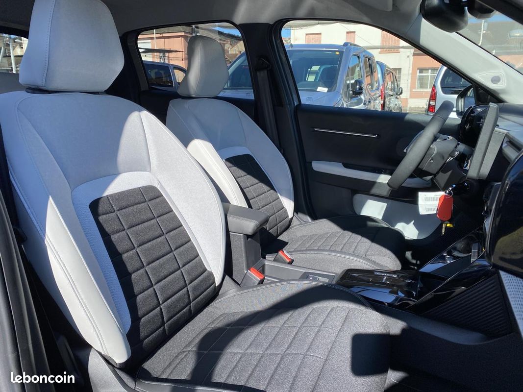 Citroen c3 iv 1.2 hybride 110 max e-dcs6 (image 6)