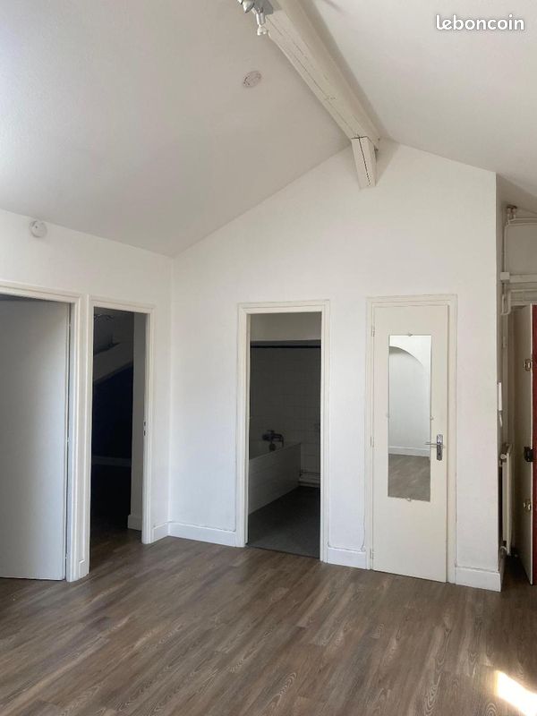 Appartement 2 pièces 42 m² · à Villeurbanne · 42 m² · 700 €/mois