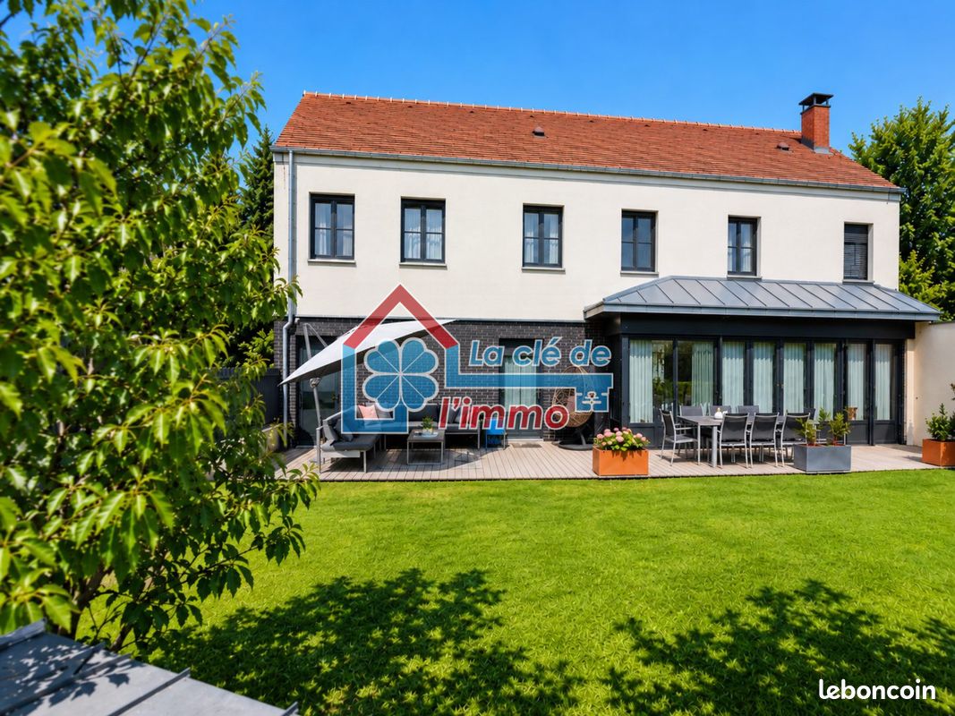 Maison 8 pièces 192 m² · à Moissy-Cramayel · 192 m² · 595 000 €