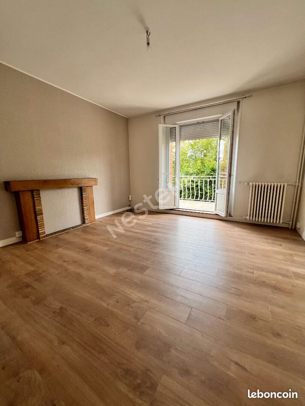 Appartement 4 pièces 102 m² · à Villeneuve-sur-Aisne · 102 m² · 954 €