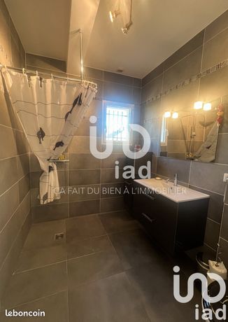 https://img.leboncoin.fr/api/v1/lbcpb1/images/b3/78/fe/b378fe93c8c5c465eb54f773a8c9f1cb8e543423.jpg?rule=ad-image