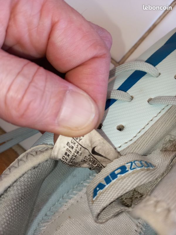 Chaussures de foot T 38,5 (image 3)