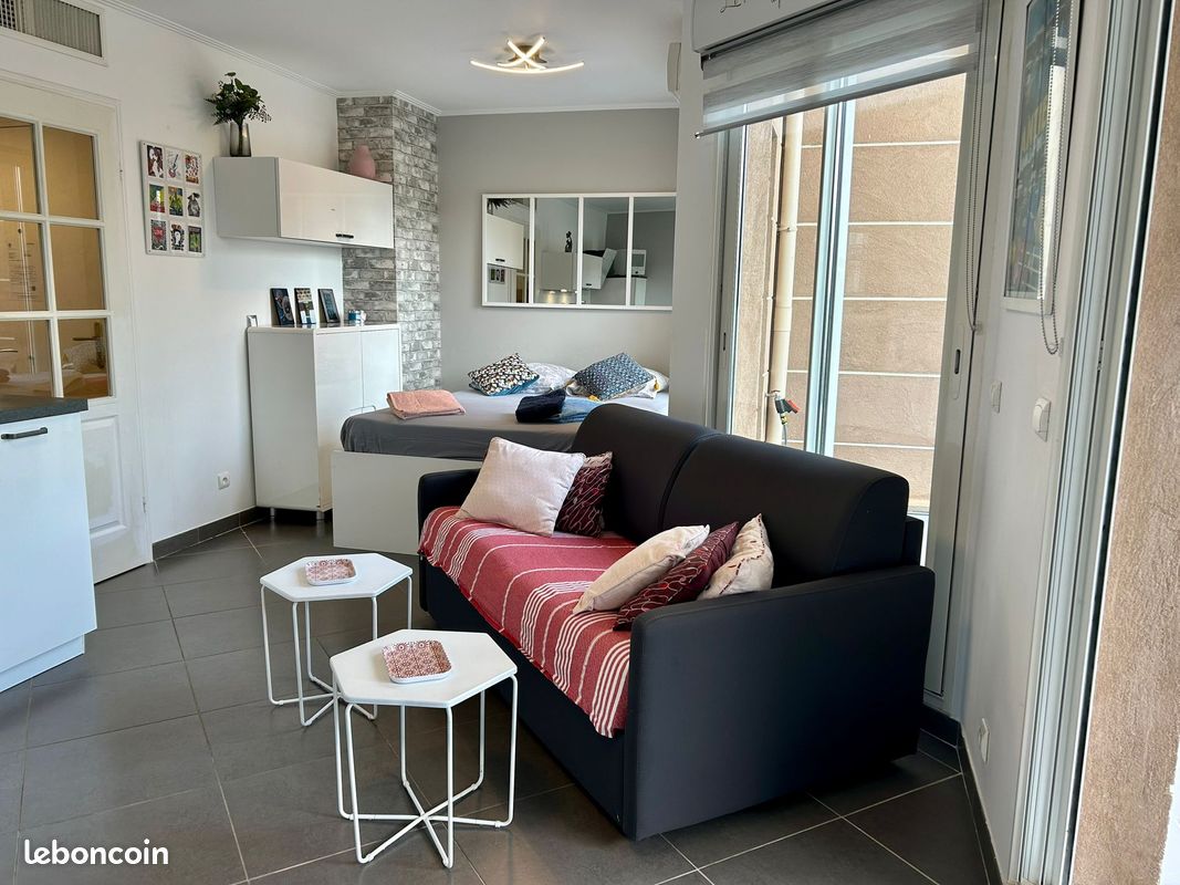Appartement 1 pièce 29 m² · à Antibes · 29 m² · 980 €