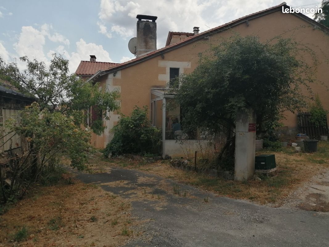 Maison 3 pièces 120 m² · à Saint Privat en Périgord · 120 m² · 170 000 €