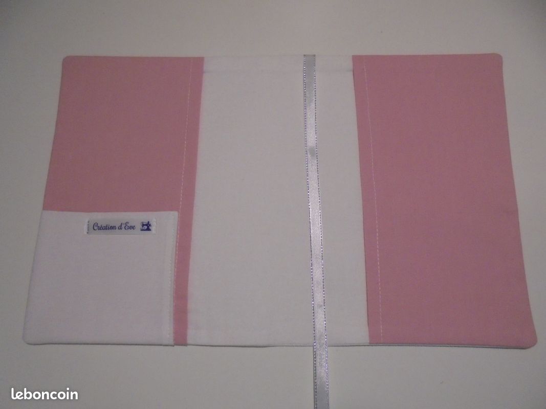 Protège carnet de santé (image 3)