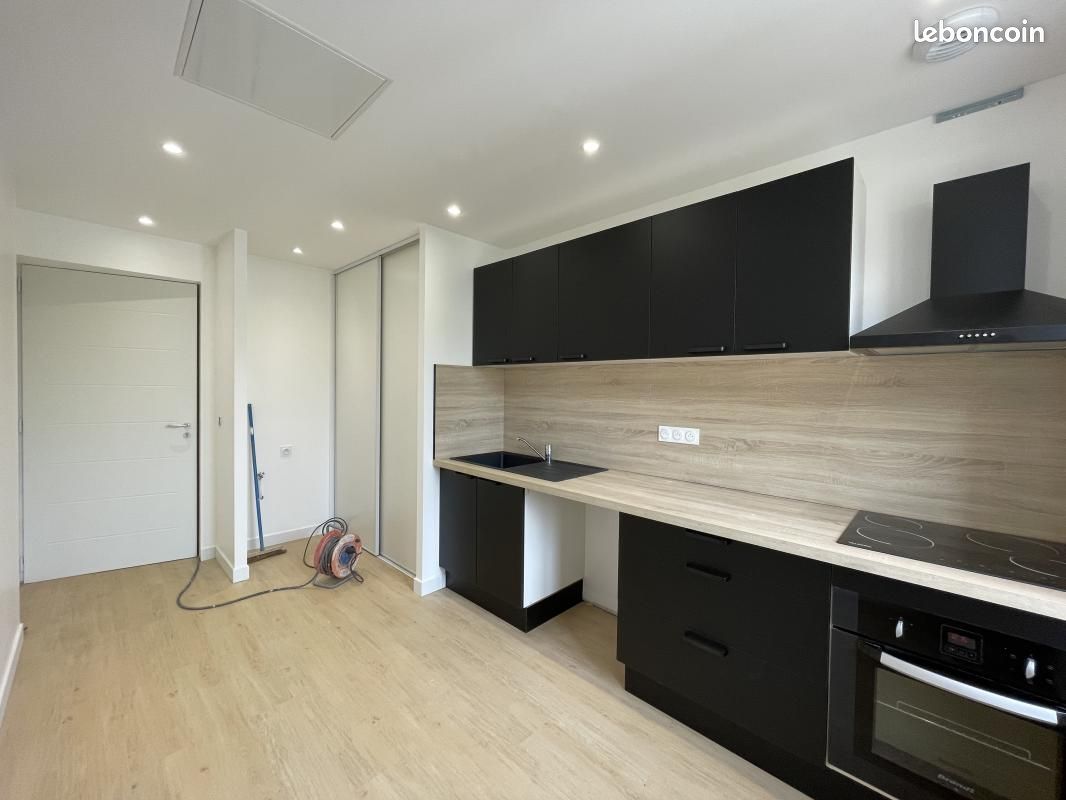 Appartement 3 pièces 61 m² · à Saint-Genix-les-Villages · 61 m² · 830 €