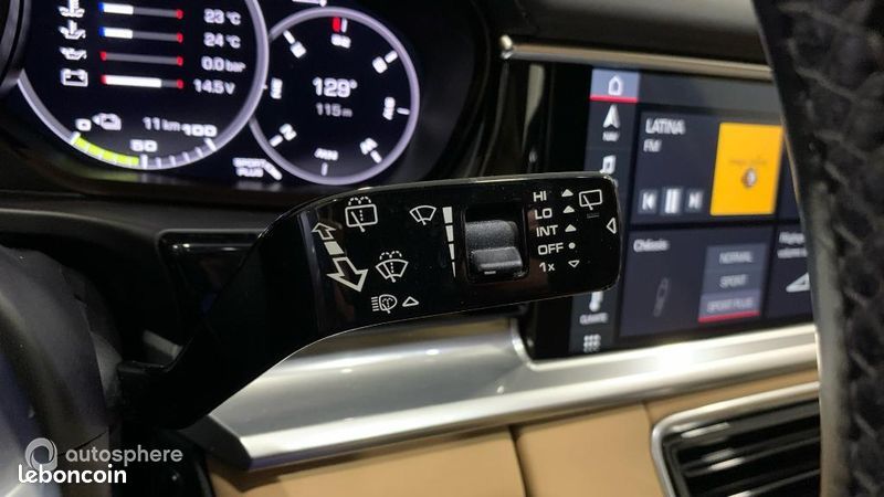 Porsche Panamera Sport Turismo 3.0 V6 462ch 4 E-Hybrid (image 24)
