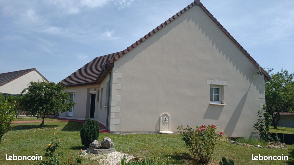 Maison 5 pièces 154 m² · à Saint-Antoine-du-Rocher · 154 m² · 329 000 €