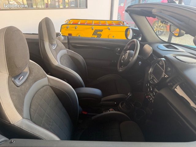 Mini Cabrio John Cooper Works 231ch Ultimate BVA8 (image 2)
