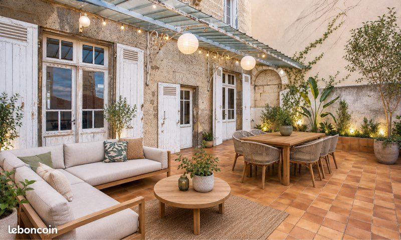 Maison 6 pièces 150 m² · à Angoulême · 150 m² · 1 990 €/mois