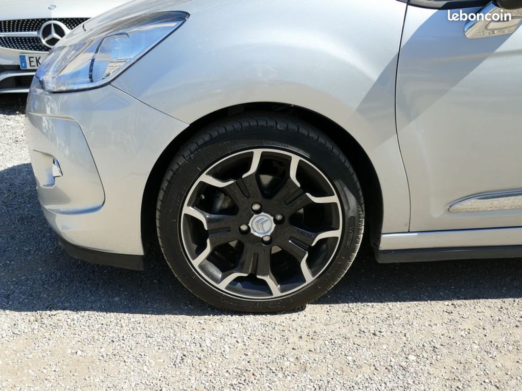 Citroen ds3 cabriolet 1.6 e-hdi 90 so chic etg6 (image 2)