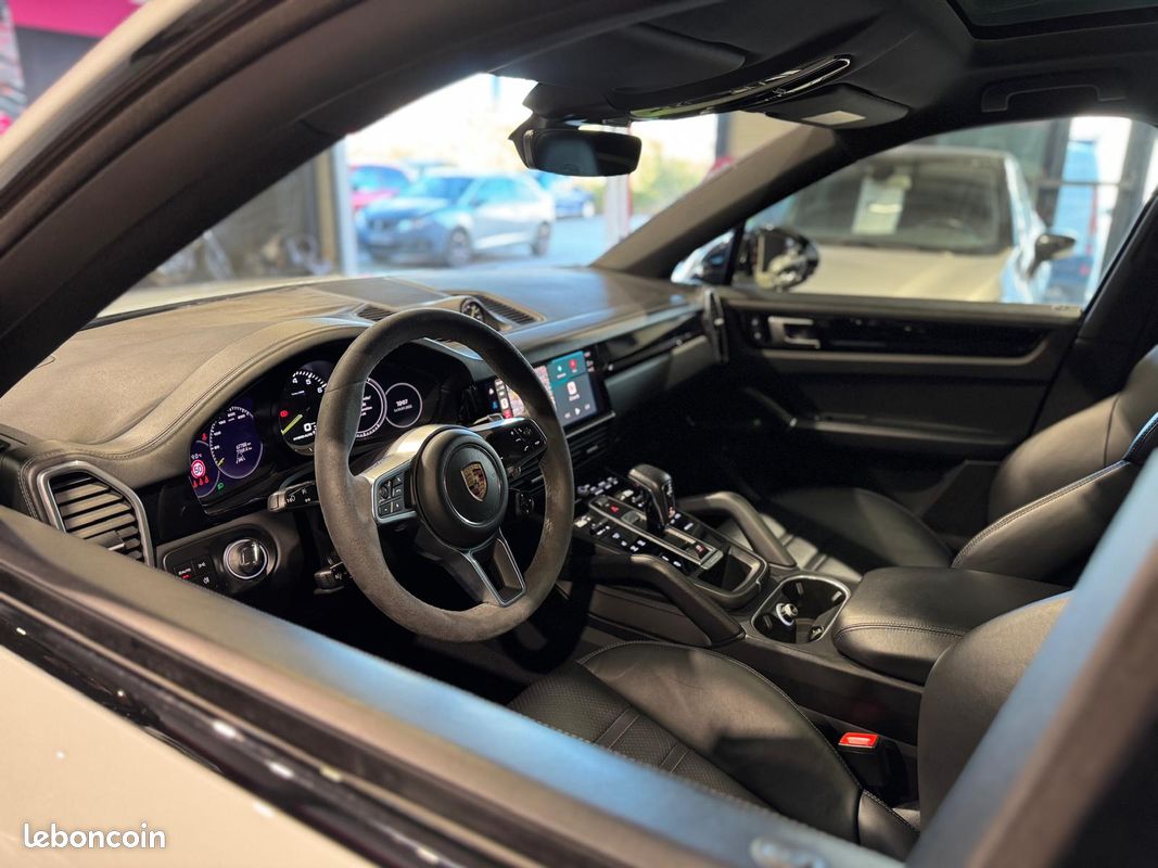 PORSCHE CAYENNE E-Hybrid 3.0 V6 462 ch Tiptronic BVA Platinum Edition Garantie 12 Mois Toit pano Pack Chrono Caméra 360 (image 14)