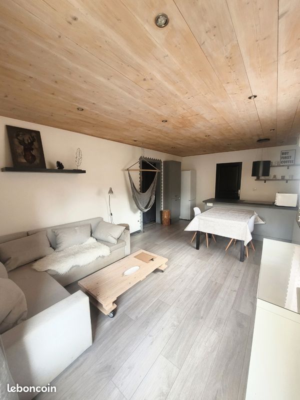 Appartement 4 pièces 55 m² · à Saint-Jean-d'Arves · 55 m² · 220 000 €