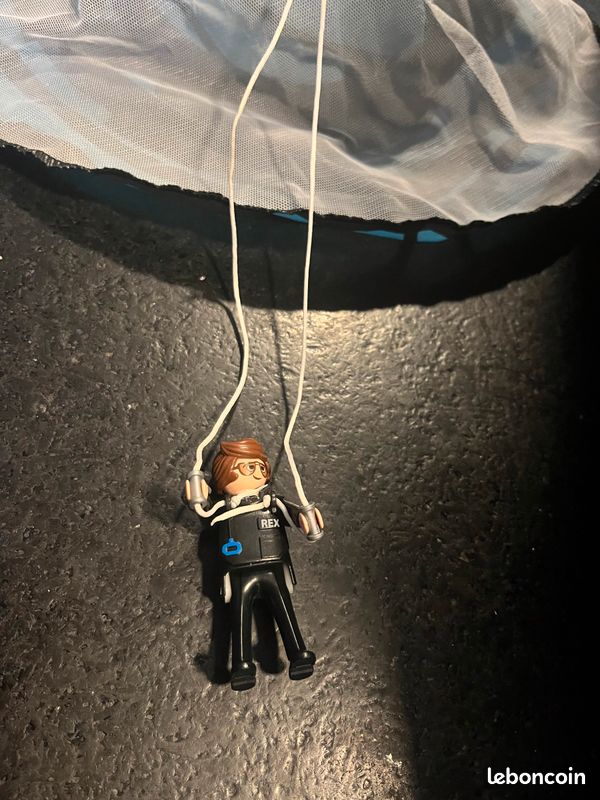 Playmobil bonhomme parachute (image 2)