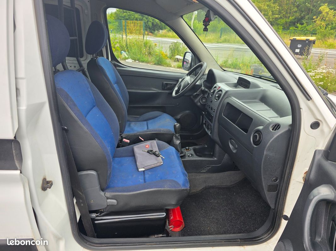 Citroën Berlingo 1.6 HDI 75CV FAIBLE KILO DISTRIB OK (image 3)