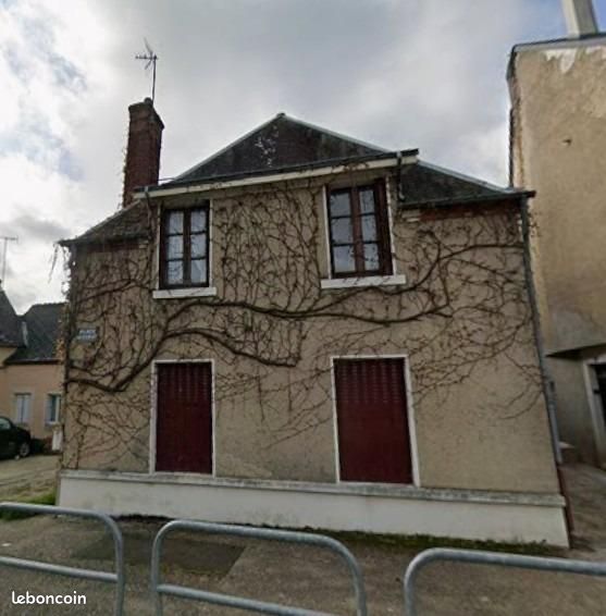 Maison 4 pièces 111 m² · à Reuilly · 111 m² · 54 000 €