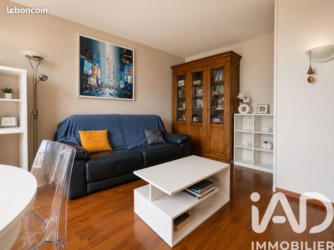 Appartement 2 pièces 42 m² · à Saint-Germain-en-Laye · 42 m² · 1 300 €/mois