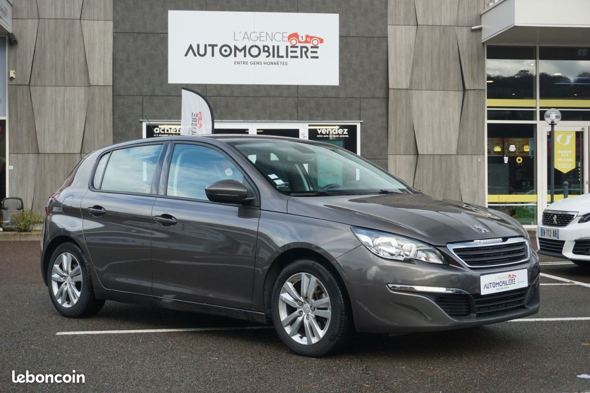 Peugeot 308 1.6 eHDI 115 ch Active Business Attelage Voitures