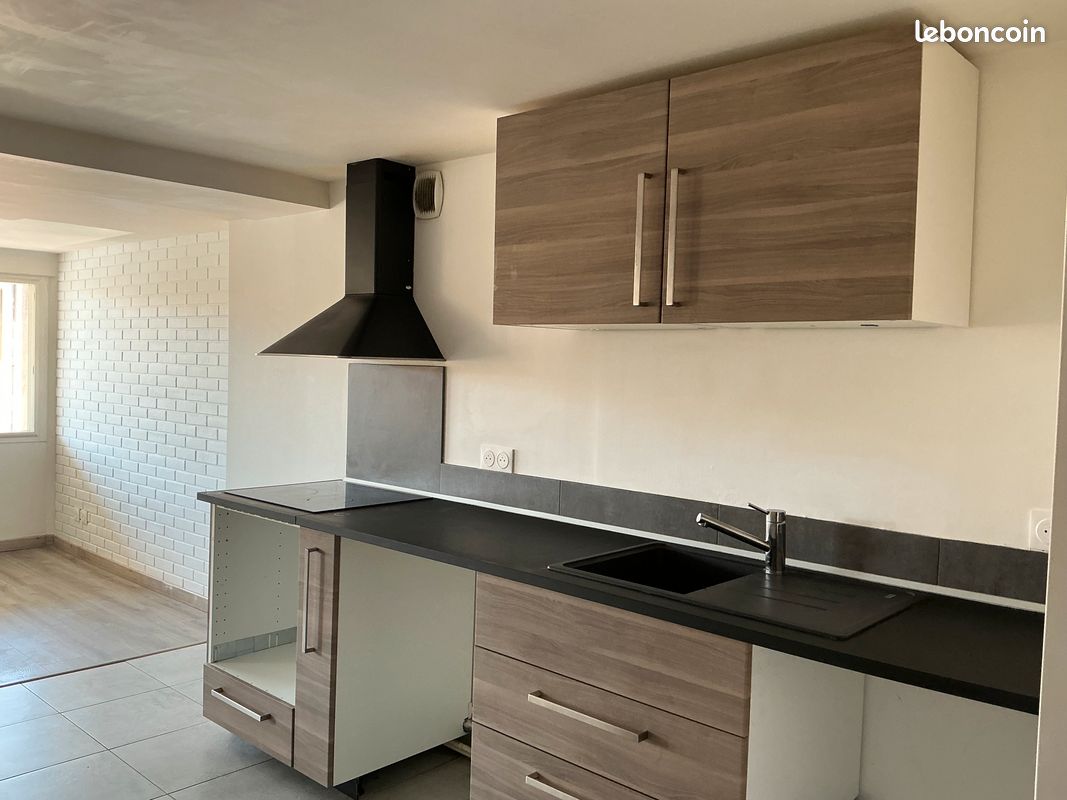 Appartement 3 pièces 77 m² · à Toulon · 77 m² · 895 €/mois