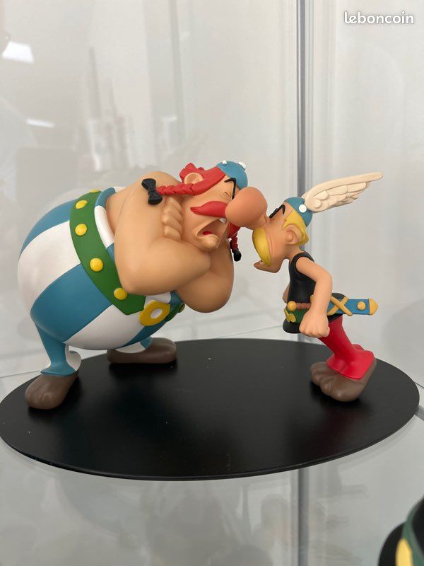 Sculpture Astérix En Corse - Leblon Delienne & Uderzo - Édition Limitée 750ex - Avec Certif