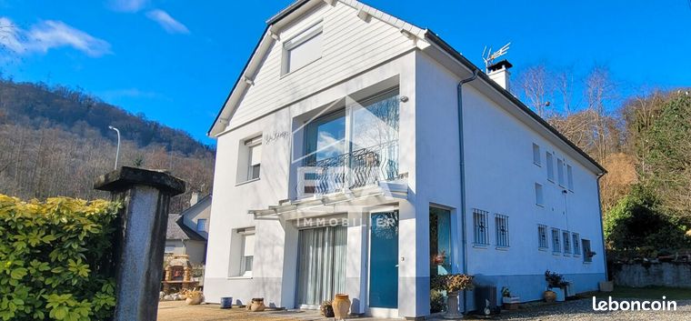 Maison 10 pièces 180 m²