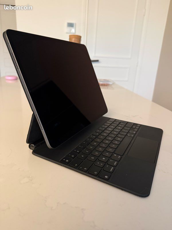 IPad Pro 12,9” M1 512 Go + Magic Keyboard + Apple Pencil – État neuf (image 2)