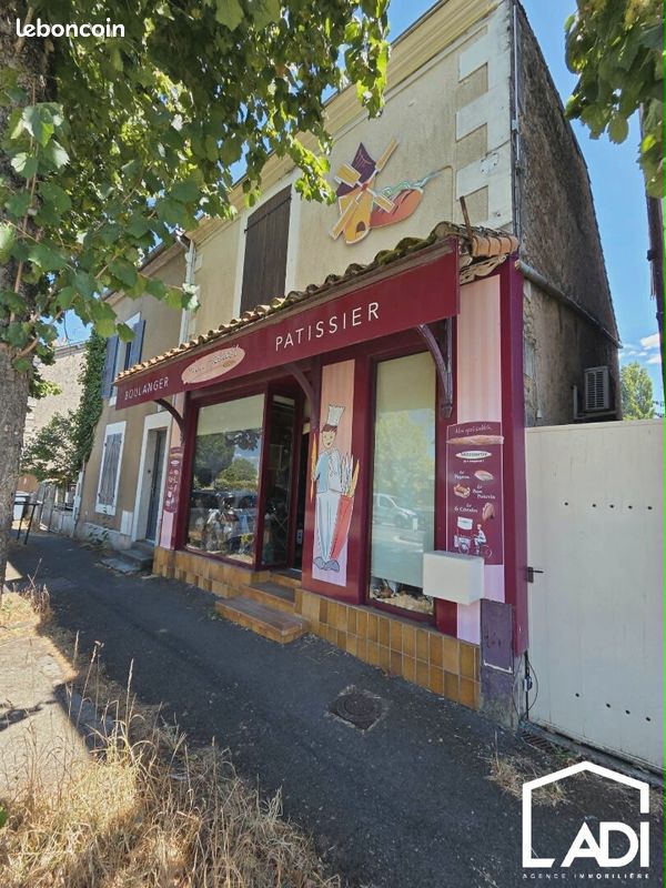Maison 4 pièces 153 m² · à Saint-Maixent-l'École · 153 m² · 95 400 €